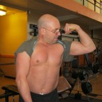 JoeF, a 250lbs gainer From United States